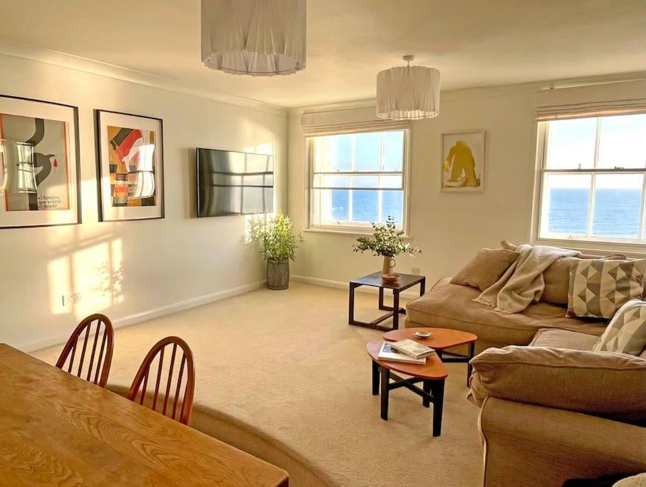 Stunning Seafront Flat,St Leonards Lägenhet Exteriör bild