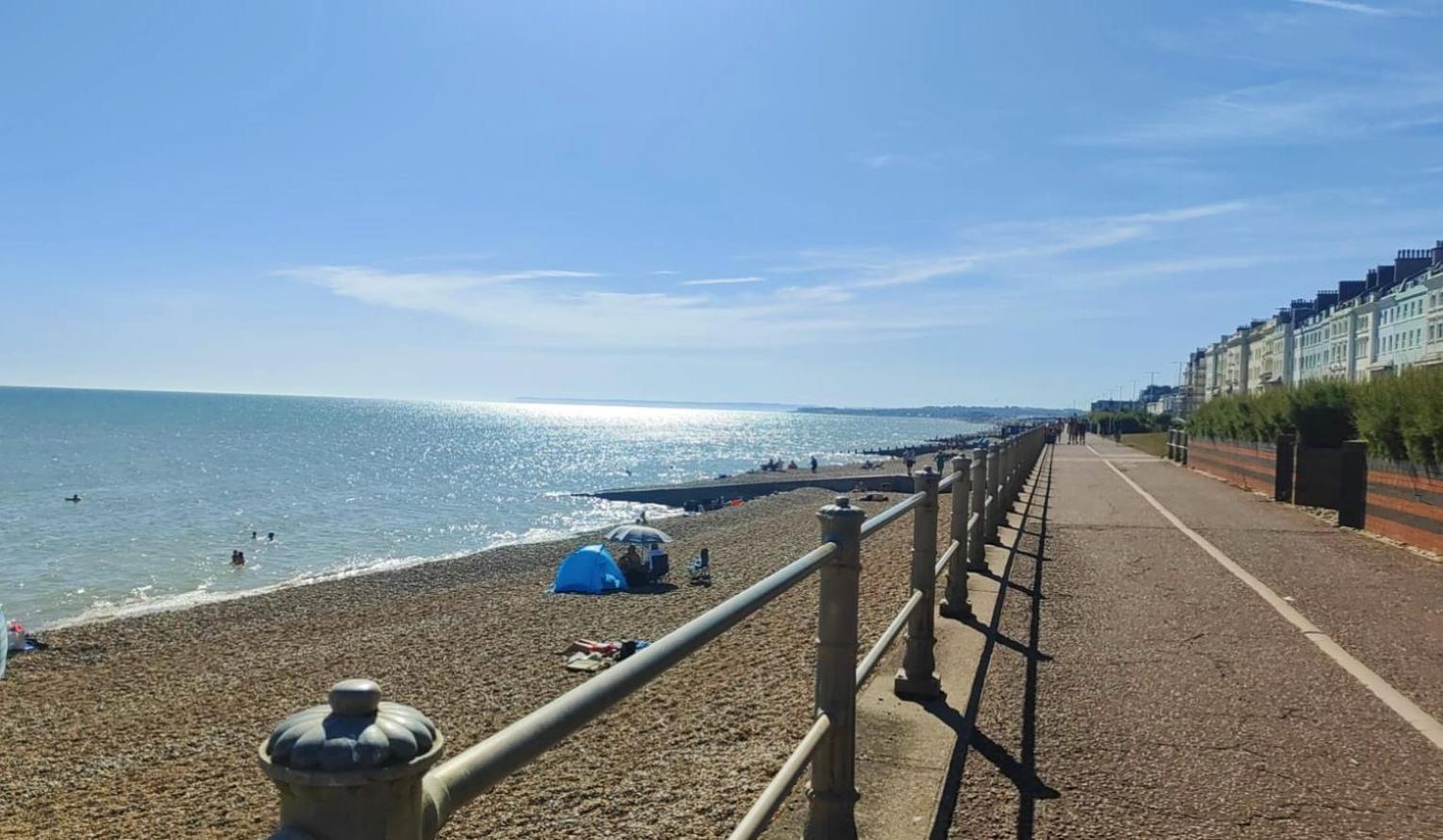 Stunning Seafront Flat,St Leonards Lägenhet Exteriör bild